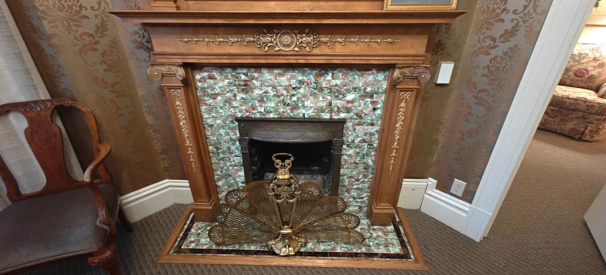 Nob Hill Bed and breakfast 3*